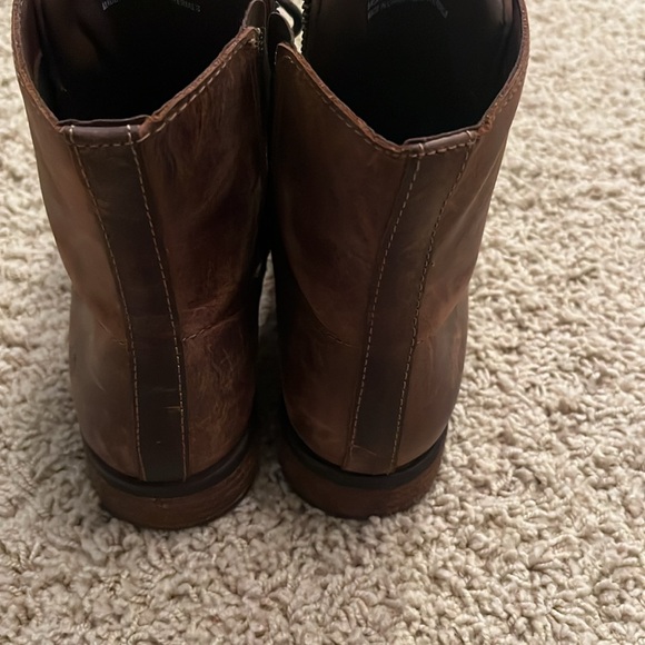 Born lace up side zip boots 9.5 women’s EUC weathered look leather - Picture 3 of 13
